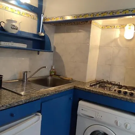 Cozy Blue House Apartment Ischia